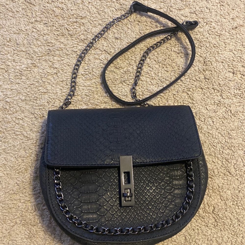 BCBG CROSSBODY BAG